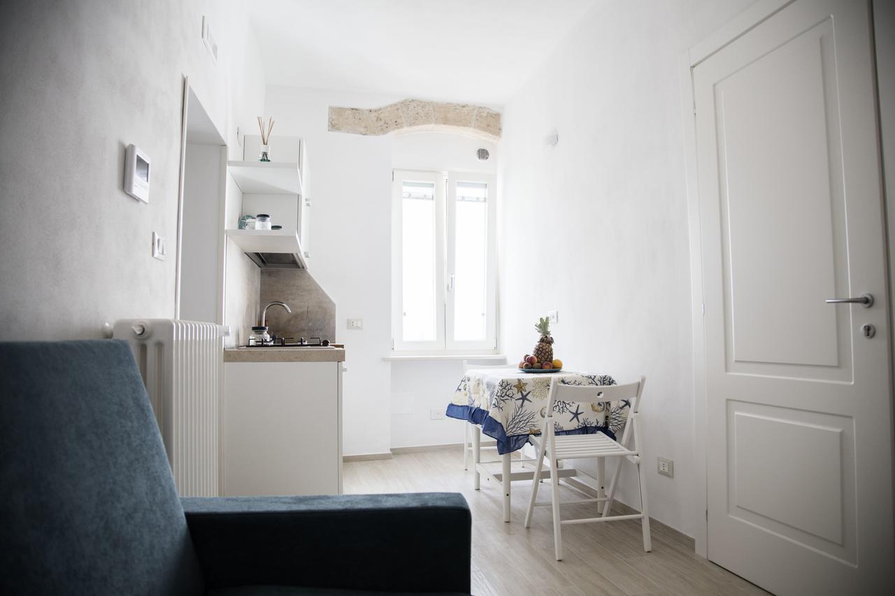 Tre Archi Apartment & Relais Полиньяно-а-Маре Экстерьер фото