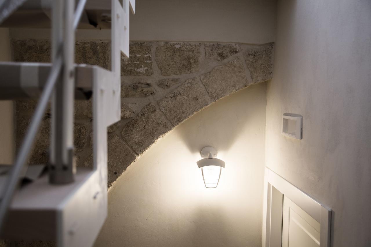 Tre Archi Apartment & Relais Полиньяно-а-Маре Экстерьер фото